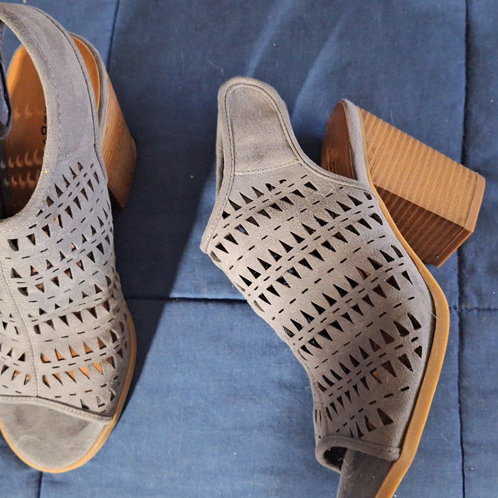 Gray Women's Block Heel Sandals